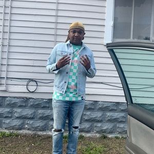 Meet your Posher, Ronald